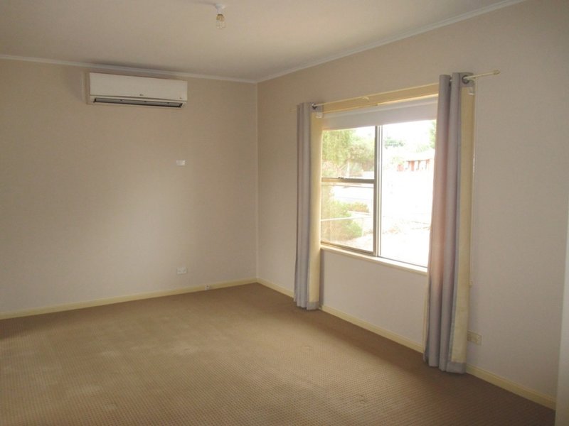 Photo - 6 Anne Street, Mannum SA 5238 - Image 3