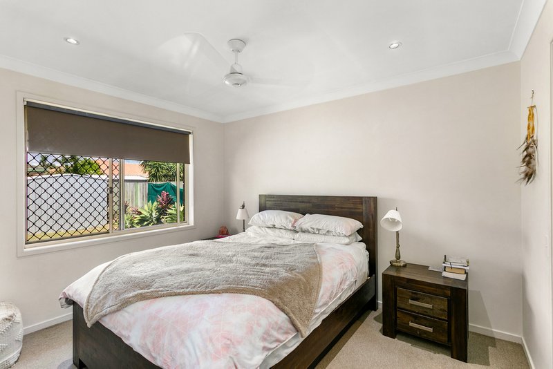 Photo - 6 Antigua Crescent, Deception Bay QLD 4508 - Image 8