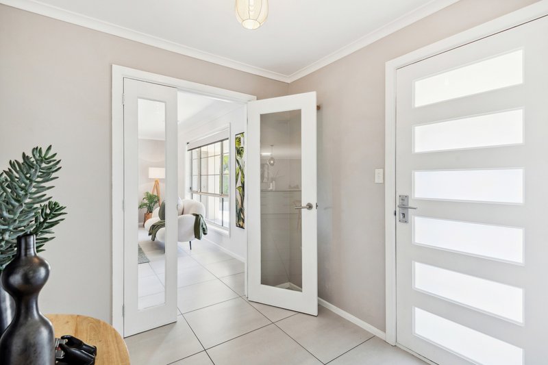 Photo - 6 Antonia Circuit, Hallett Cove SA 5158 - Image 2