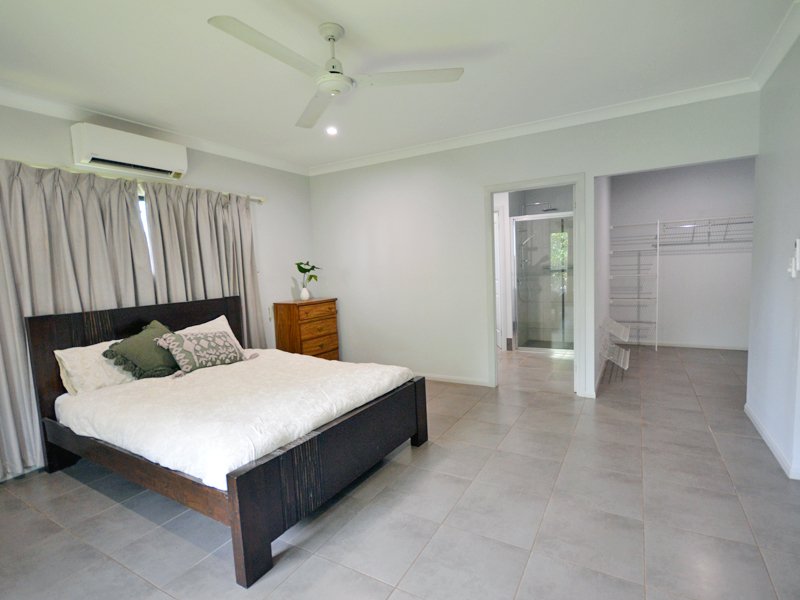 Photo - 6 Anzac Avenue, Rocky Point QLD 4874 - Image 11