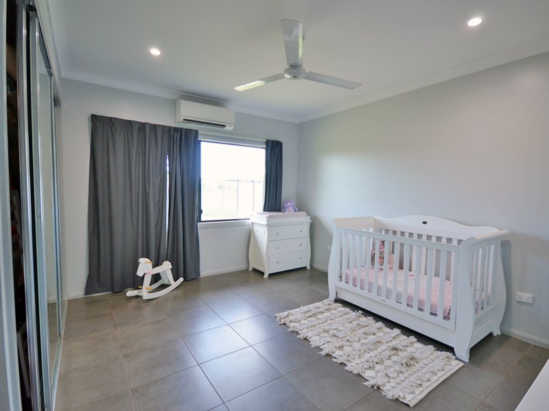 Photo - 6 Anzac Avenue, Rocky Point QLD 4874 - Image 14