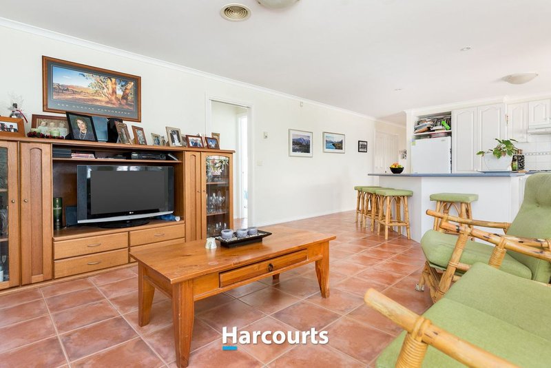 Photo - 6 Apsley Terrace, Berwick VIC 3806 - Image 4