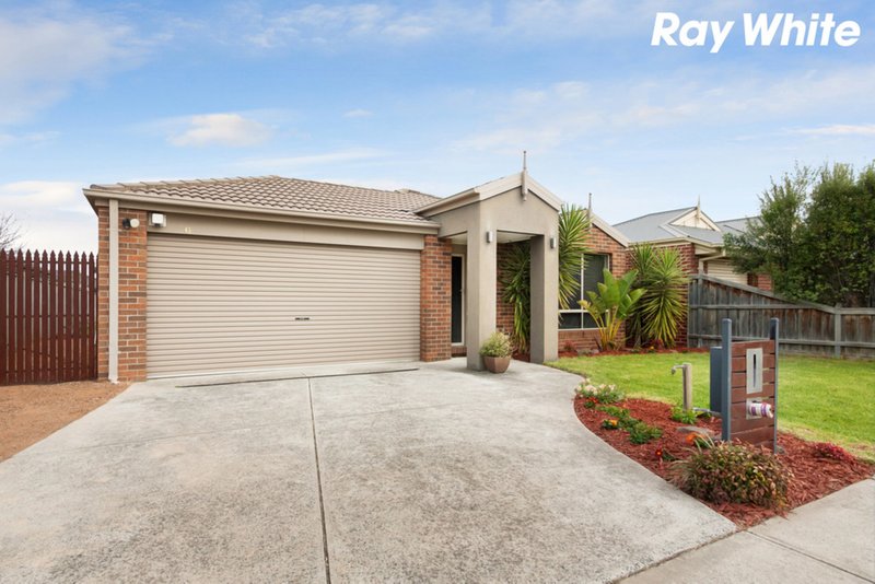 Photo - 6 Arden Ave , Pakenham VIC 3810 - Image 2