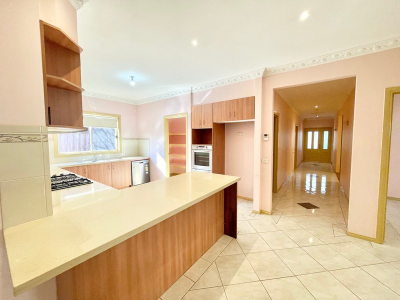 Photo - 6 Argyle Way, Taylors Hill VIC 3037 - Image