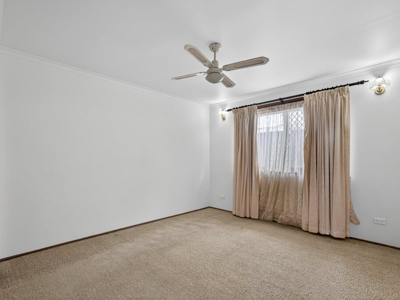 Photo - 6 Ariel Place, Rosemeadow NSW 2560 - Image 13