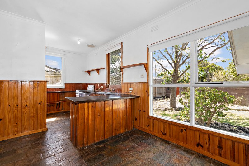 Photo - 6 Arthur Street, Seaford VIC 3198 - Image 3