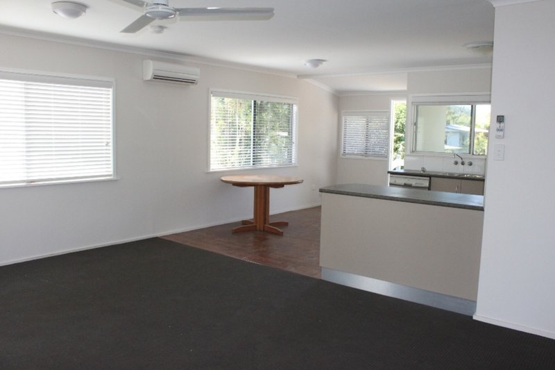 Photo - 6 Arunta Street, Trinity Park QLD 4879 - Image 7