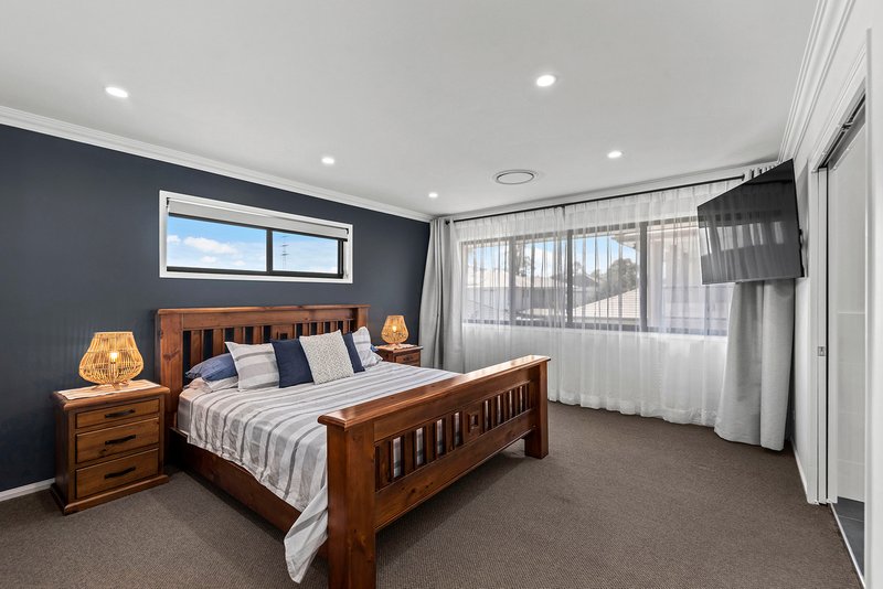 Photo - 6 Asciano Place, Bridgeman Downs QLD 4035 - Image 10