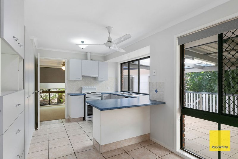 Photo - 6 Ashbury Ct , Alexandra Hills QLD 4161 - Image 2