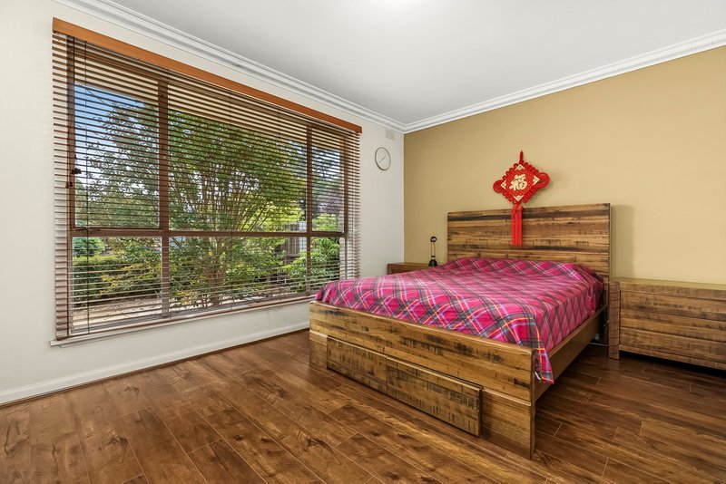 Photo - 6 Ashby Court, Chadstone VIC 3148 - Image 6