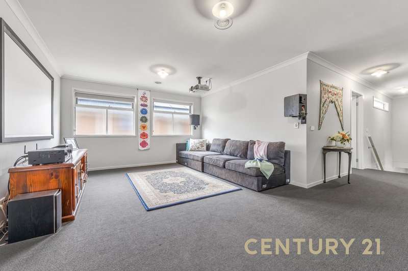 Photo - 6 Ashford Drive, Pakenham VIC 3810 - Image 8