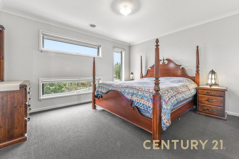 Photo - 6 Ashford Drive, Pakenham VIC 3810 - Image 10