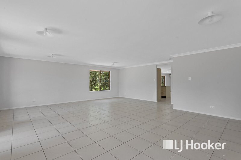 Photo - 6 Aspen Court, Regency Downs QLD 4341 - Image 3