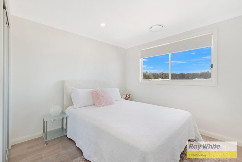 Photo - 6 Aspinall Way, Oran Park NSW 2570 - Image 10