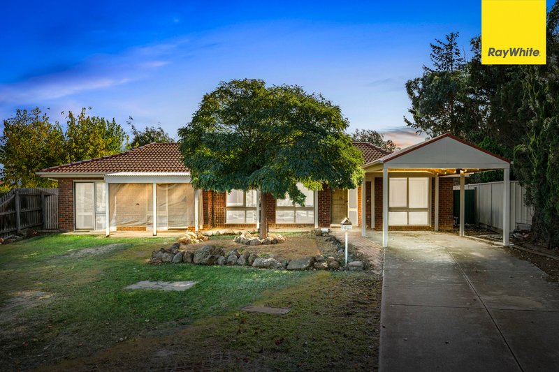 Photo - 6 Asquith Place, Melton West VIC 3337 - Image 1