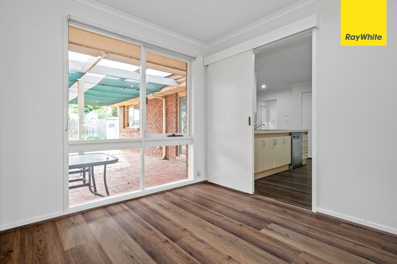 Photo - 6 Asquith Place, Melton West VIC 3337 - Image 2