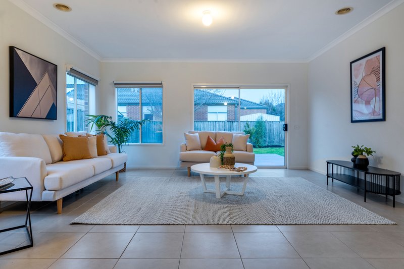 Photo - 6 Aston Street, Craigieburn VIC 3064 - Image 6