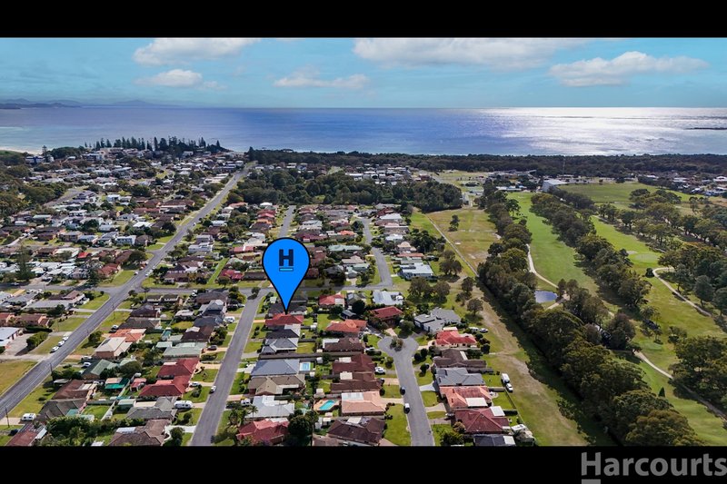 6 Athol Elliott Place, South West Rocks NSW 2431