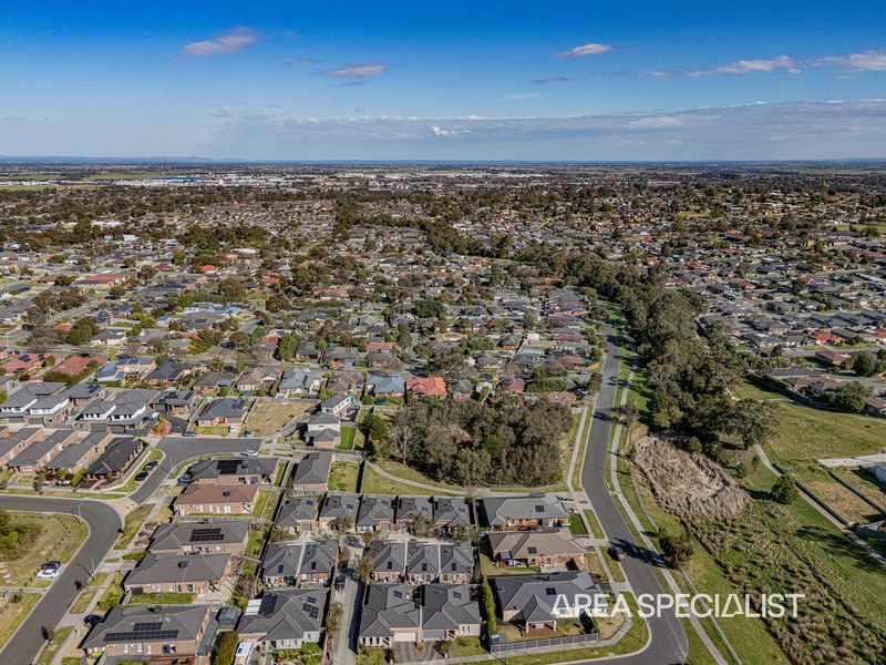 Photo - 6 Auburn Close, Pakenham VIC 3810 - Image 12