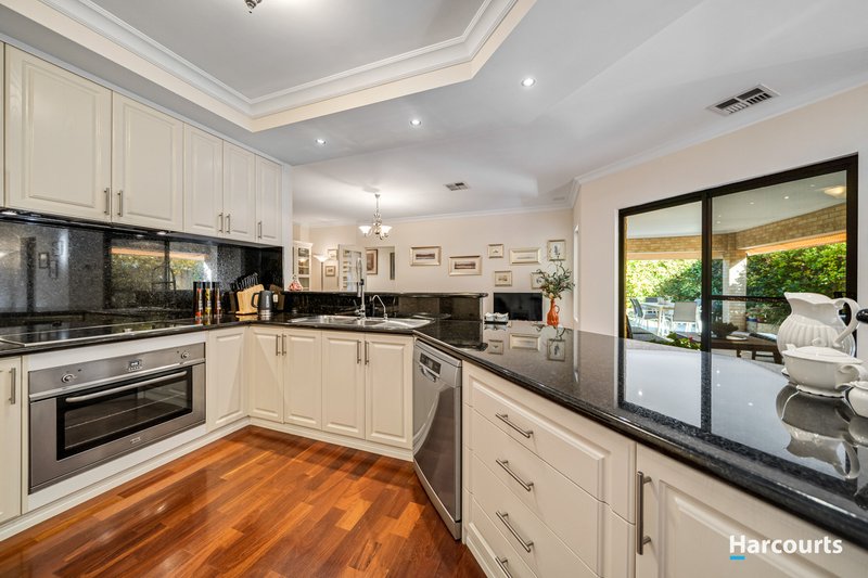 Photo - 6 Auckland Way, Hocking WA 6065 - Image 16