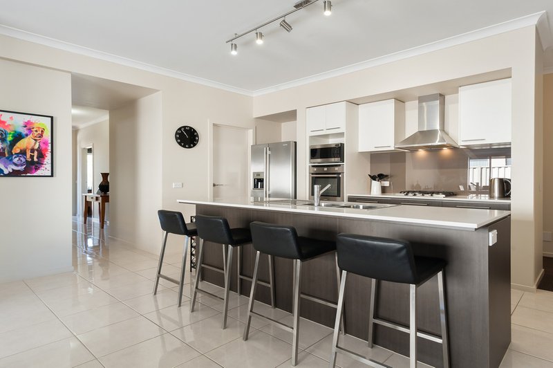 Photo - 6 Audley Street, Pakenham VIC 3810 - Image 5