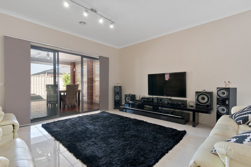 Photo - 6 Audley Street, Pakenham VIC 3810 - Image 6