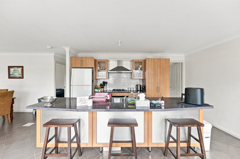 Photo - 6 Audrey Street, Thirlmere NSW 2572 - Image 2