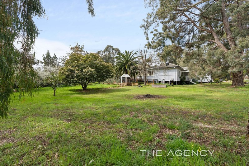 Photo - 6 Austin Close, Mount Helena WA 6082 - Image 28