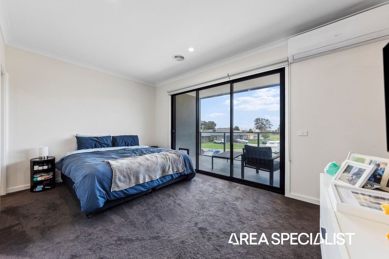 Photo - 6 Autumn Crescent, Carrum Downs VIC 3201 - Image 9