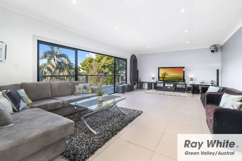 6 Ayrshire Street, Busby NSW 2168