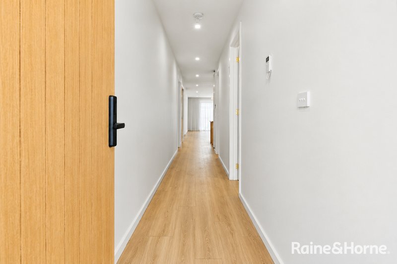 Photo - 6 Azure Road, Wollert VIC 3750 - Image 2
