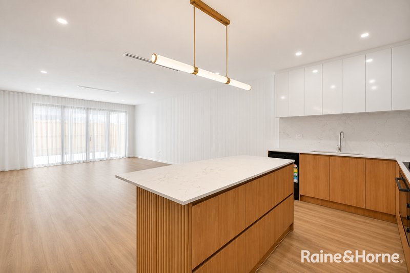 Photo - 6 Azure Road, Wollert VIC 3750 - Image 7