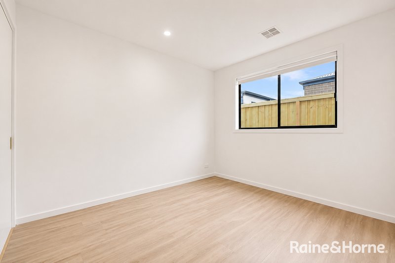 Photo - 6 Azure Road, Wollert VIC 3750 - Image 11