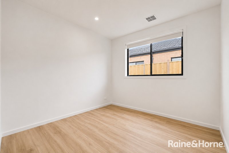 Photo - 6 Azure Road, Wollert VIC 3750 - Image 12