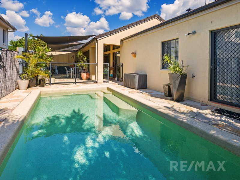 Photo - 6 Azzurra Drive, Varsity Lakes QLD 4227 - Image 9