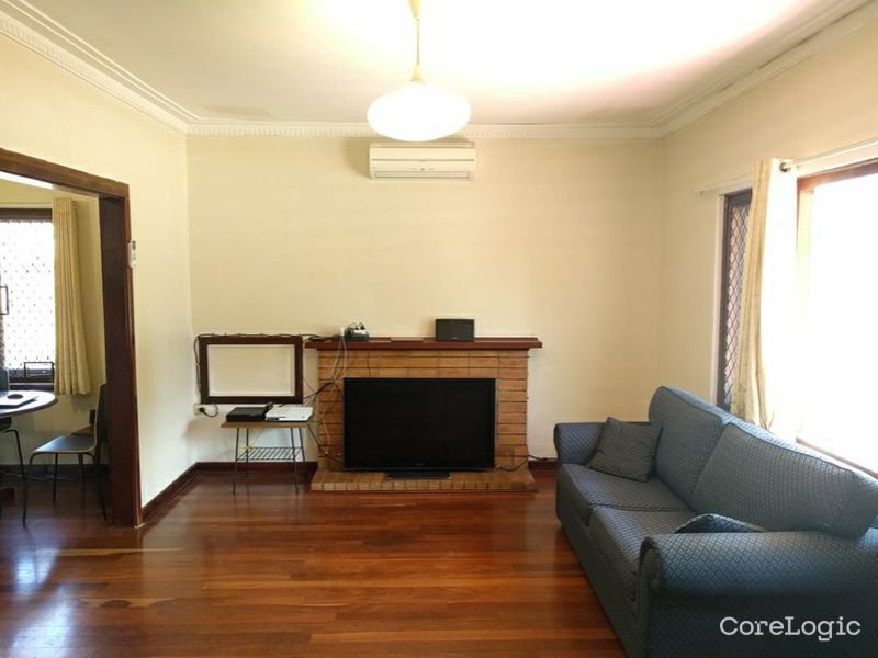 Photo - 6 Balcombe Street, Westminster WA 6061 - Image 2