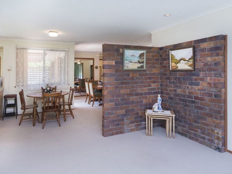 Photo - 6 Ballard Place, Coombabah QLD 4216 - Image 5