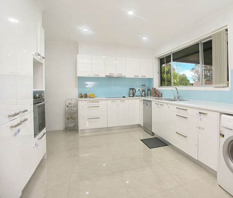 Photo - 6 Ballina Street, Georges Hall NSW 2198 - Image 4