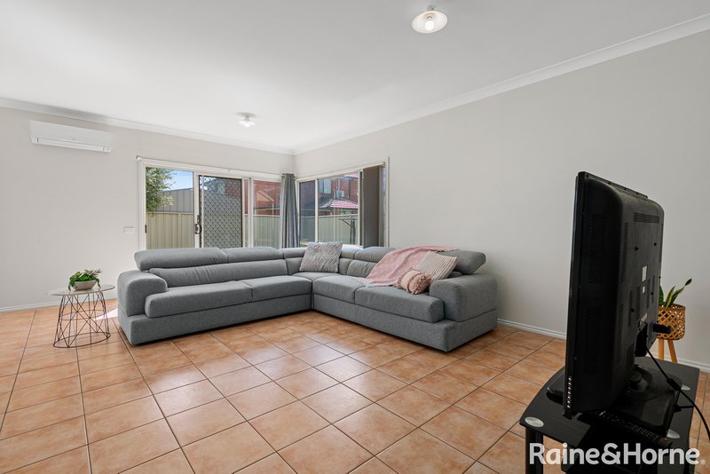 Photo - 6 Ballybunion Avenue, Craigieburn VIC 3064 - Image 4