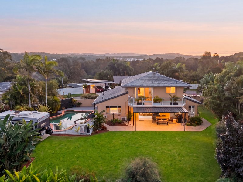 Photo - 6 Baltimore Court, Carrara QLD 4211 - Image 1