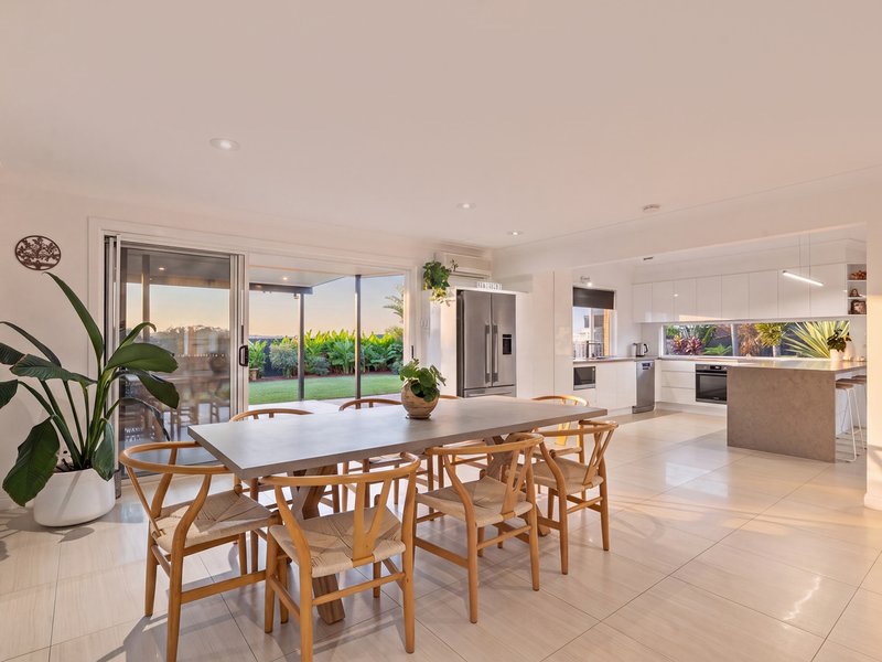 Photo - 6 Baltimore Court, Carrara QLD 4211 - Image 8