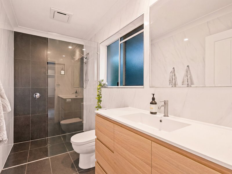 Photo - 6 Baltimore Court, Carrara QLD 4211 - Image 27