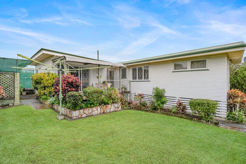 Photo - 6 Bamber Street, Chermside West QLD 4032 - Image 1
