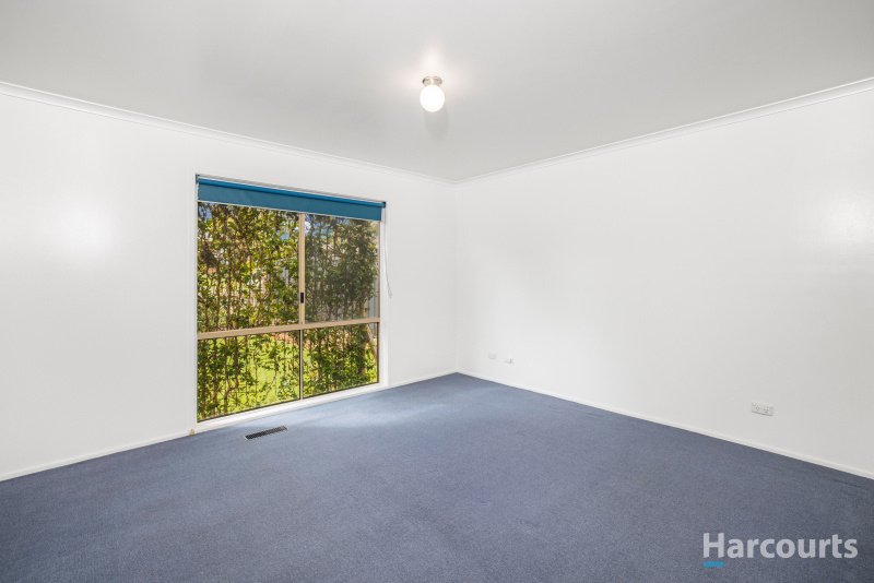 Photo - 6 Bambra Court, Drouin VIC 3818 - Image 4