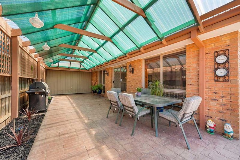 Photo - 6 Bampton Mews, Craigieburn VIC 3064 - Image 9