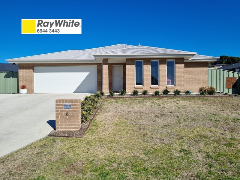 6 Banjo Patterson Place, Gundagai NSW 2722