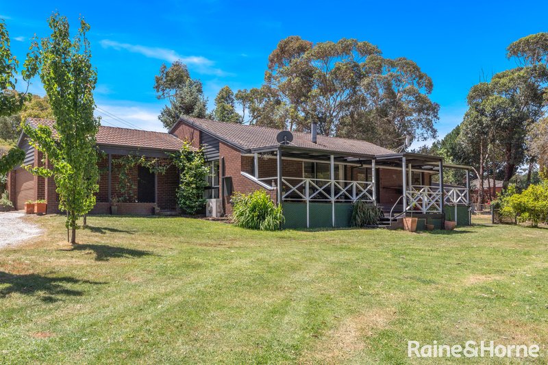 Photo - 6 Barclay Place, Riddells Creek VIC 3431 - Image 2