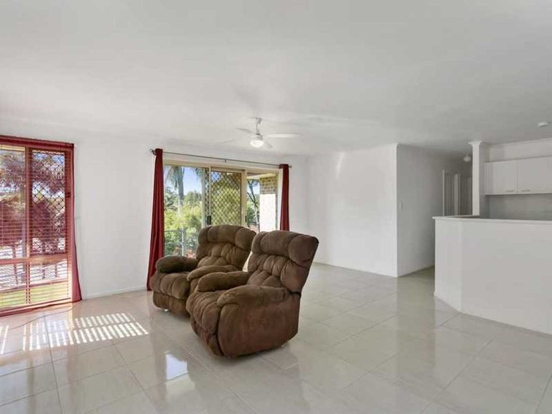 Photo - 6 Bards Ct , Nerang QLD 4211 - Image 3