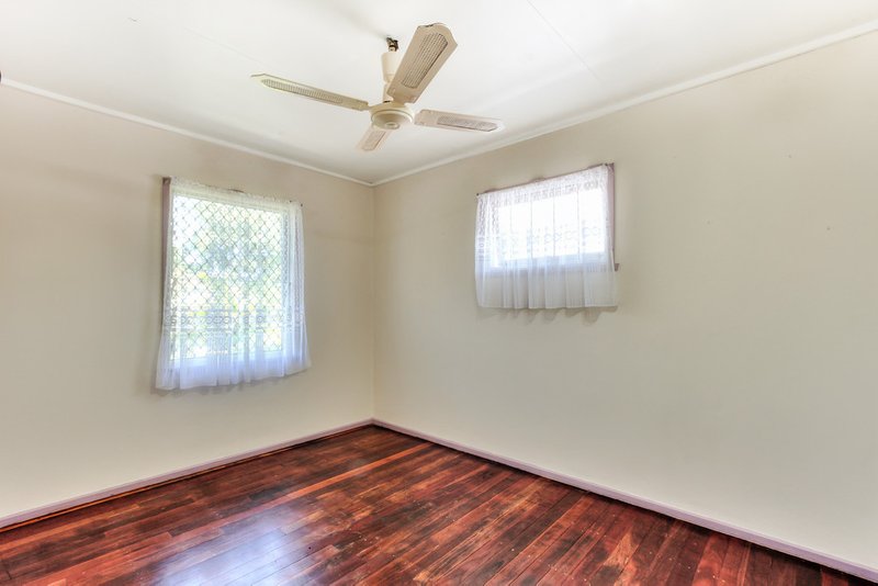 Photo - 6 Baringa Ave , Logan Central QLD 4114 - Image 8