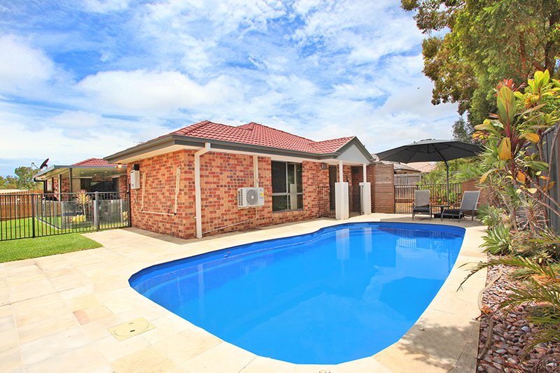 Photo - 6 Barnard Crescent, Murrumba Downs QLD 4503 - Image 2